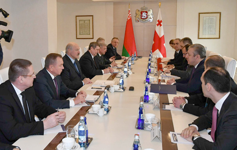 Лукашенко: в развитии сотрудничества с Грузией один из главных акцентов надо сделать на подготовке кадров