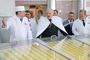 Лукашенко: Я сторонник поэтапного повышения пенсионного возраста на 3 года