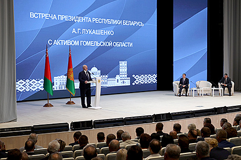 Лукашенко: наши люди умеют делать все