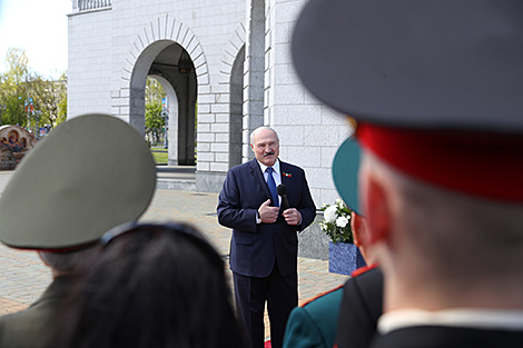 Лукашенко: празднование 75-летия Победы будет прекрасной страницей в истории Беларуси
