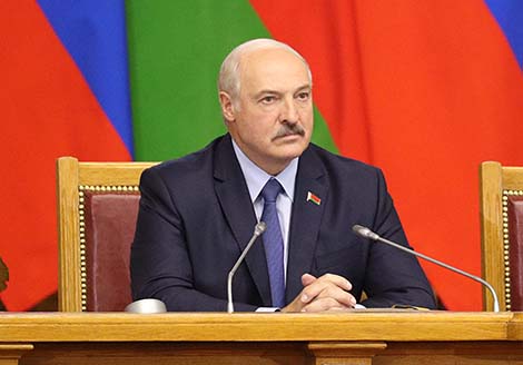 Лукашенко на форуме в Санкт-Петербурге говорил о сотрудничестве, общей истории, молодежи и интеграции
