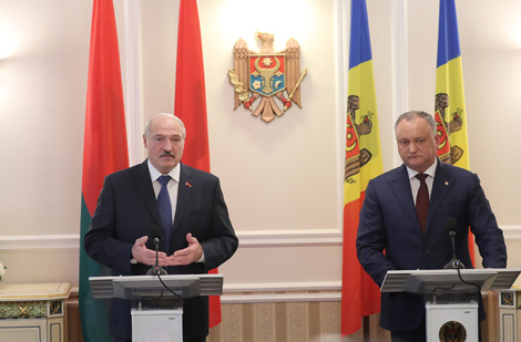 Лукашенко: Молдова должна сама выбирать, с какими странами ей сотрудничать