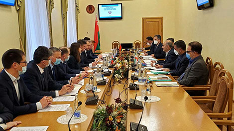 Belarus eager to sell dairy, meat products to Iran
