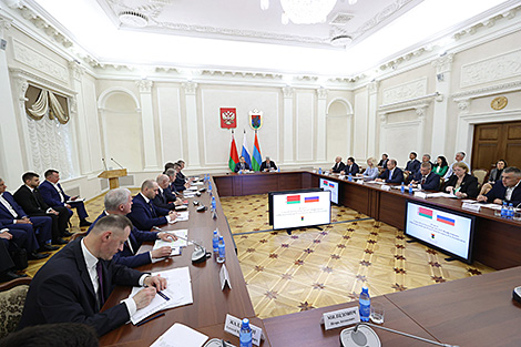 Belarus signs over $70m worth of contracts with Russia’s Karelia