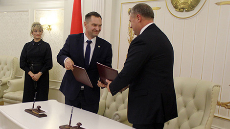 Belarus, Russia’s Astrakhan Oblast sign joint action plan for 2022-2024