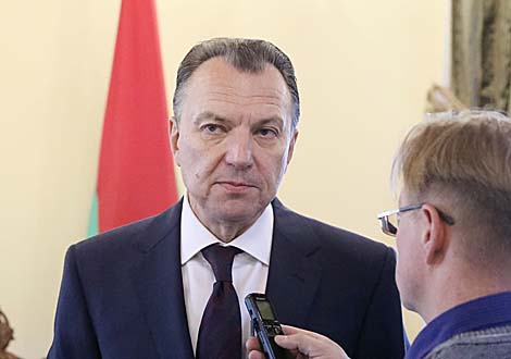 Belarus signs $335m contracts to supply goods to Russia