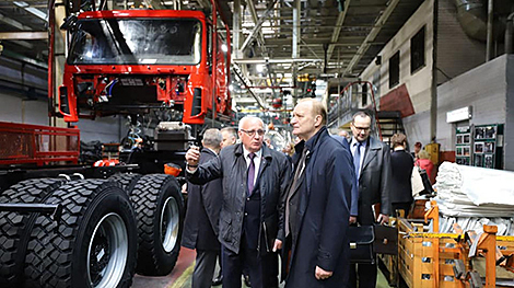 Belarusian scientists to facilitate work of local automaker MAZ