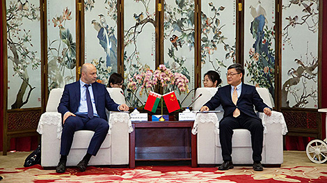 Belarus, China discuss joint engineering projects