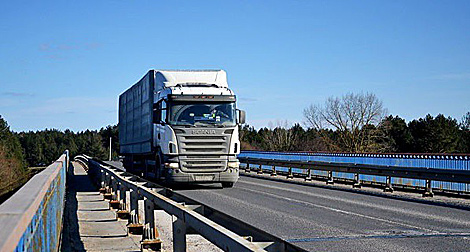 Transit truckers allowed to rest, refuel in Belarus only in specific locations