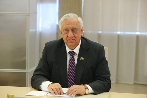 Myasnikovich calls for coherence in protecting agribusiness of Belarus, Russia