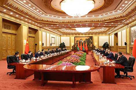 Лукашенко предлагает Китаю создавать совместные предприятия и развивать кооперацию