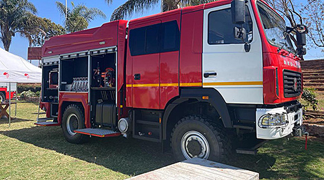 Беларусь передала пожарную технику Зимбабве