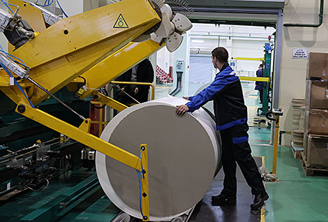 Объем производства бумаги и картона в Добруше вырос на 28%, экспорт - на 18%