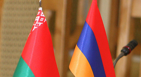 Посол и почетный консул обсудили экспорт белорусских товаров в Армению в условиях пандемии