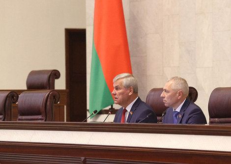 При реформировании экономических отношений важно сохранить принцип соцсправедливости - Андрейченко