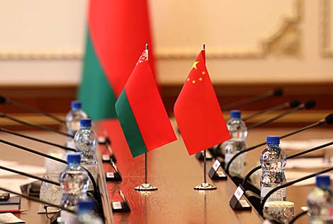 Посол Беларуси в КНР и председатель CIDCA обсудили совместные инфраструктурные проекты