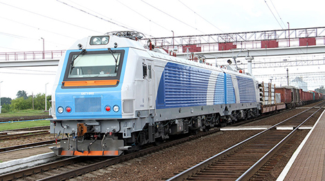 БЖД обеспечила пропуск и обработку первого полносоставного контейнерного поезда из Японии в Европу