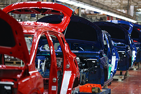 В Беларуси запустят производство легковых авто под брендом Hongqi