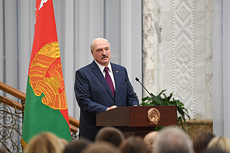 Лукашенко назвал космическую отрасль, ИТ и БелАЭС точками будущего роста страны