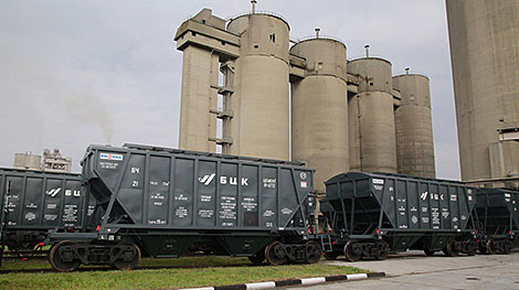 Белорусская цементная компания в 2,5 раза увеличила поставки блоков в Россию в 2023 году