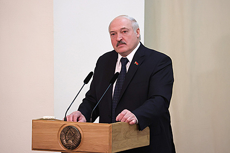 Лукашенко: без новых точек роста проблемы в Витебской области не решить