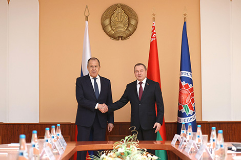Лавров отметил особые успехи Беларуси и России в инвестиционной и торгово-экономической сферах