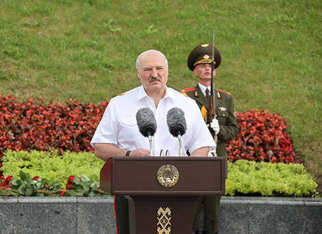 Лукашэнка: лёсавызначальная дата 3 ліпеня назаўсёды ўпісана ў каляндар галоўных дзяржаўных свят