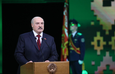 Лукашэнка: беларускі народ набыў генетычнае непрыманне любой узброенай агрэсіі