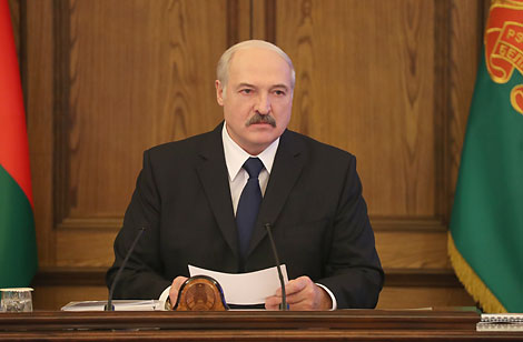Лукашэнка чакае ад урада новага стылю работы і ўстаранення раз'яднанасці