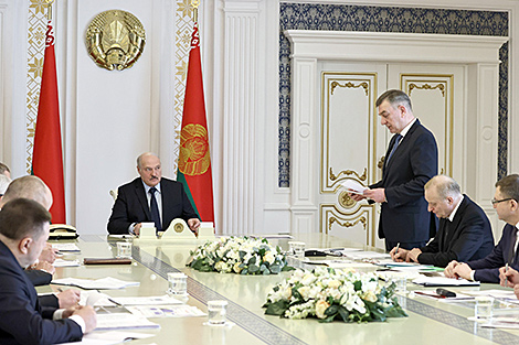 Лукашэнка мае намер наведаць мотавелазавод у Мінску, каб канчаткова вызначыць перспектывы яго развіцця