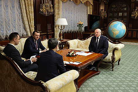 Лукашэнка: сітуацыя ў свеце вымушае Беларусь і Іран шукаць запатрабаваныя формы супрацоўніцтва