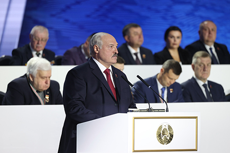 Лукашэнка выбраны старшынёй Усебеларускага народнага сходу