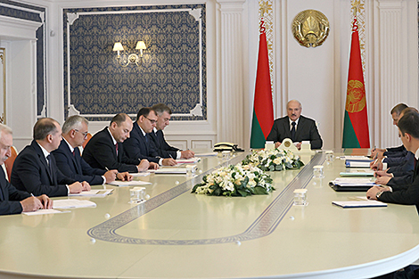 Пра ўвод АЭС і нафтаперапрацоўку - Лукашэнка разлічвае на магутную работу паліўна-энергетычнага комплексу