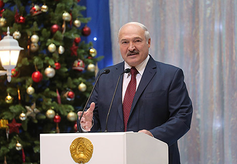 Лукашэнка: лепшыя традыцыі беларусаў прадаўжаюцца ў добрых справах
