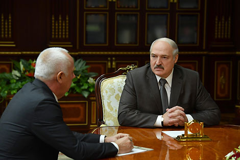 Лукашэнка назначыў Сівака старшынёй Мінгарвыканкама