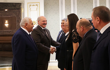 Лукашэнка: Беларусь выступае за ўзмацненне парламенцкага вымярэння ў СНД і іншых інтэграцыйных структурах