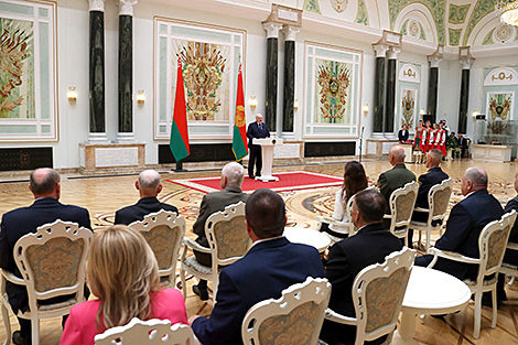 Лукашэнка: чым больш асабістых дасягненняў, тым мацней наша Беларусь