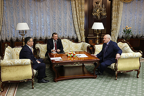 Лукашэнка: адносіны з Казахстанам знаходзяцца на вельмі высокім узроўні, але ёсць над чым працаваць