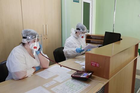 За суткі ў Беларусі зарэгістраваны 398 пацыентаў з COVID-19, выпісаны 215