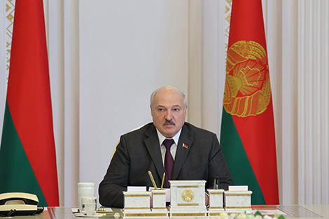 Лукашэнка пра інфармацыйную бяспеку: мы павінны ўмець весці контрпрапаганду