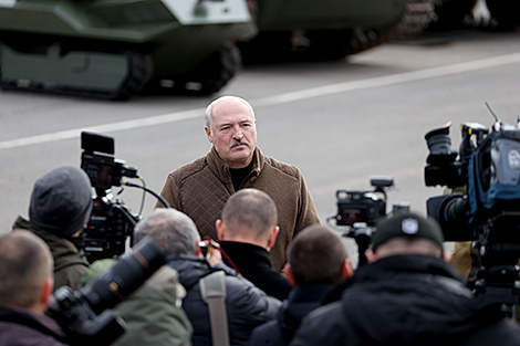 Лукашэнка не верыць у магчымасць пачатку трэцяй сусветнай вайны
