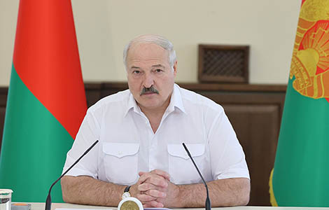 Лукашэнка заявіў аб спробах зламаць праваслаўе ў Беларусі