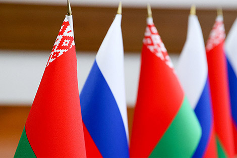 Лукашэнка: Беларусь і Расія пераадолелі санкцыйны націск　