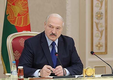 Лукашэнка: улада ва Украіне павінна рабіць усё дзеля міру і цэласнасці краіны