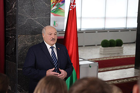 Лукашэнка: роля парламента ў Беларусі будзе павышацца