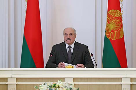 Лукашэнка: парламент павінен стаць дыскусійнай пляцоўкай для дыялогу дэпутатаў з рознымі поглядамі