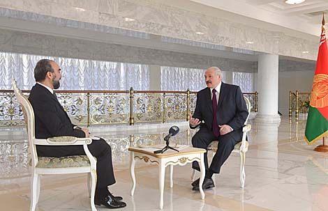 Лукашэнка: Беларусь гатова ўзмацніць сваю ролю ва ўрэгуляванні канфлікту ва Украіне