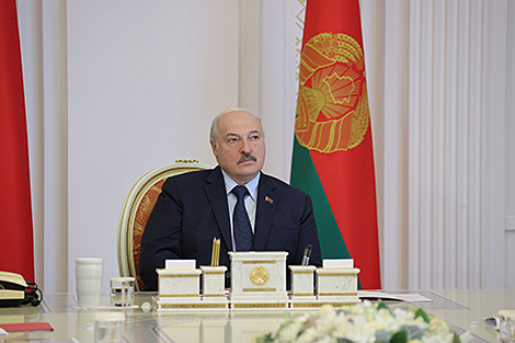 Лукашэнка даручыў да канца года канчаткова вызначыцца з правіламі ўступнай кампаніі - 2023