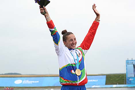 奥丽嘉•胡登科在第二届欧运会赛艇比赛中赢得金牌