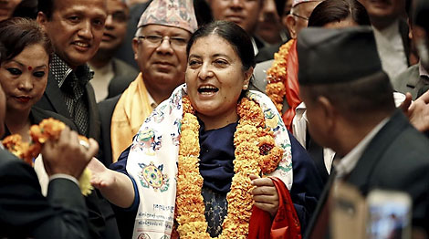 卢卡申科祝贺比迪亚·德维·班达里再次当选为尼泊尔总统